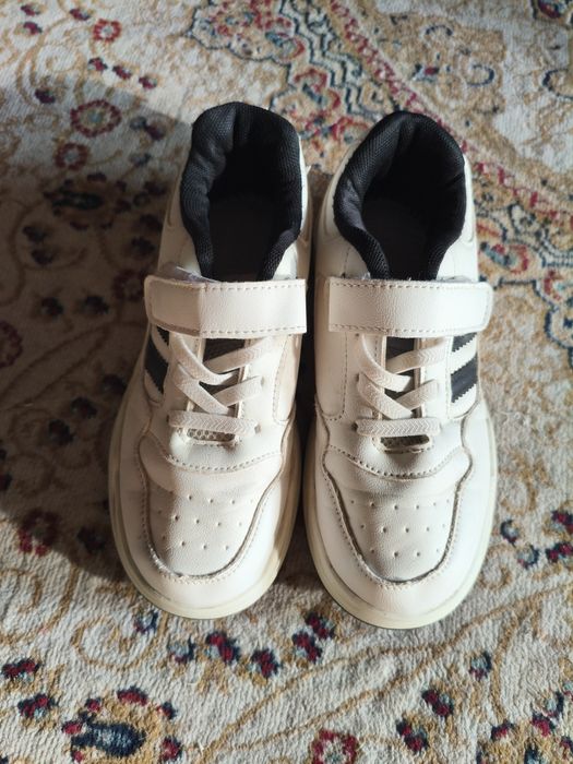 Кроссовки детские