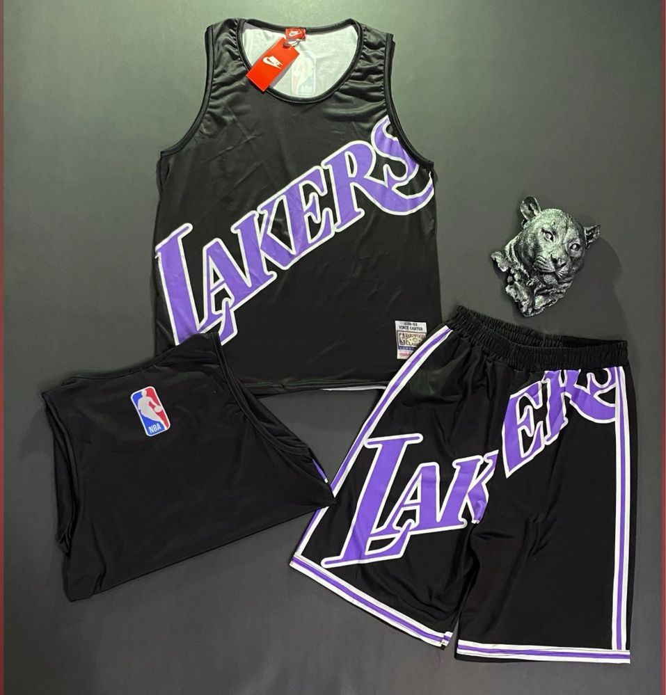 Compleuri sala/baschet lakers, bulls