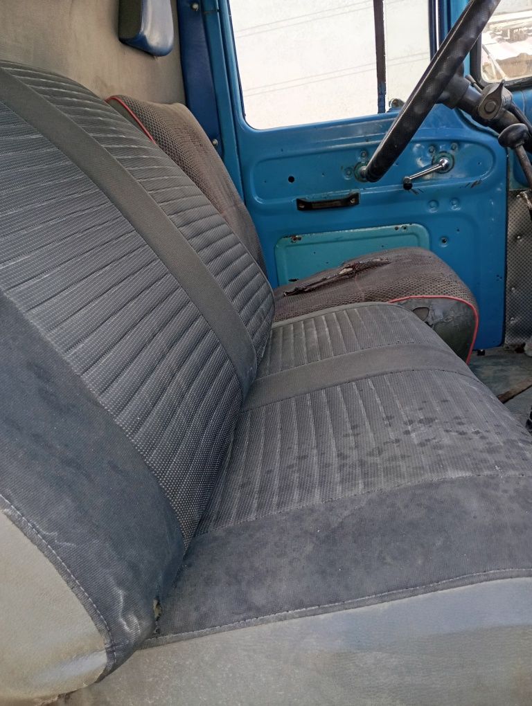 Zil yuk furgoʻn 1988 yil