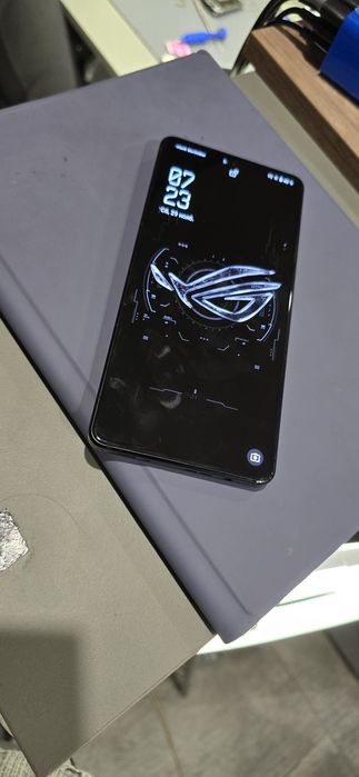 Asus Rog Phone 8 Pro