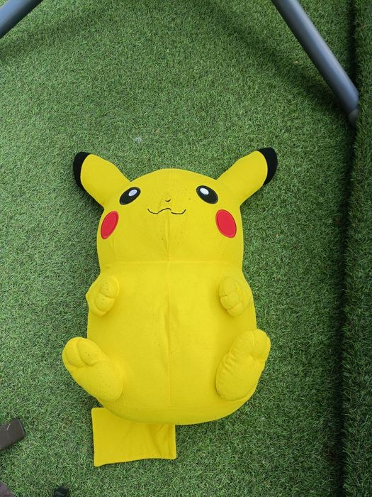 Vand pokemon pikachu de plus mare picaciu