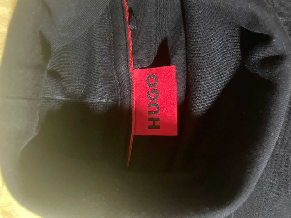 Bluza cu guler Hugo Boss , neagra , marime L