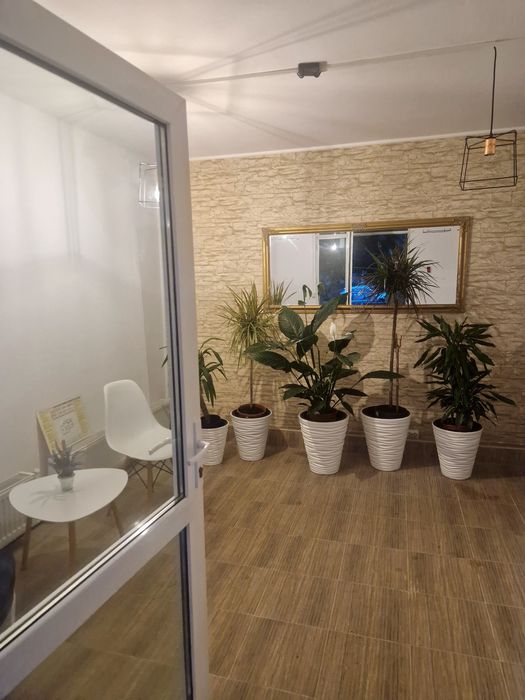 Inchiriez spatiu birouri/Salon beauty