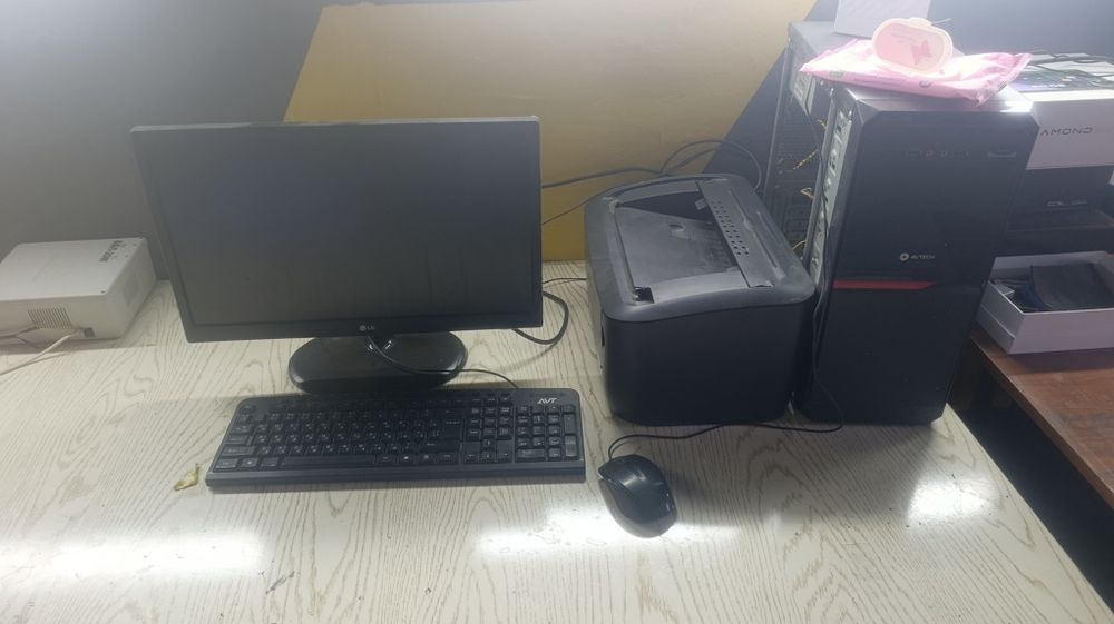 Ofisni kompyuter core i3 7 gen