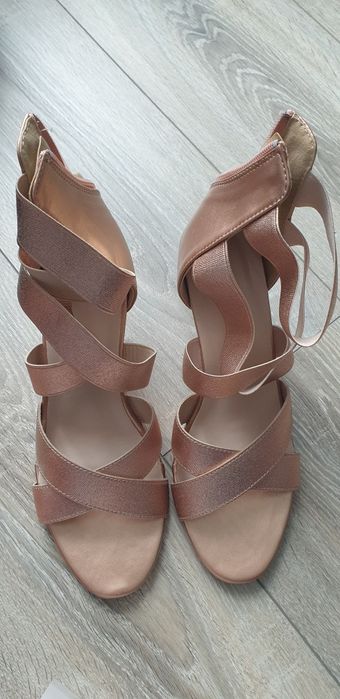 Sandale elegante noi