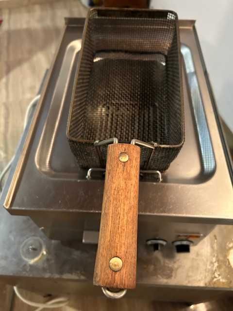 masa inox condimente, cantar bizerba, plita, friteuza