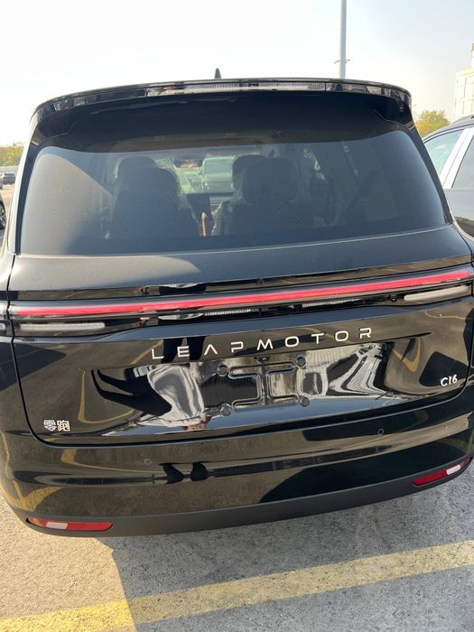 Leapmotor C16 3 pozitsiya full gibrid