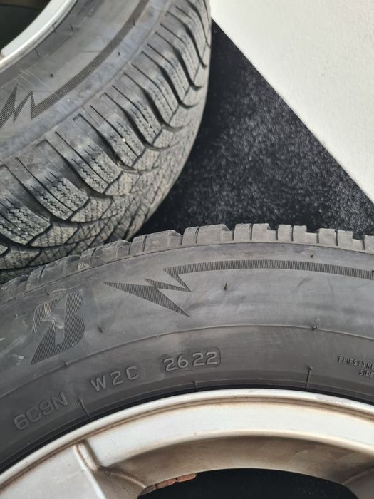 Jante aliaj golf 4 cu anvelope de iarnă M+S