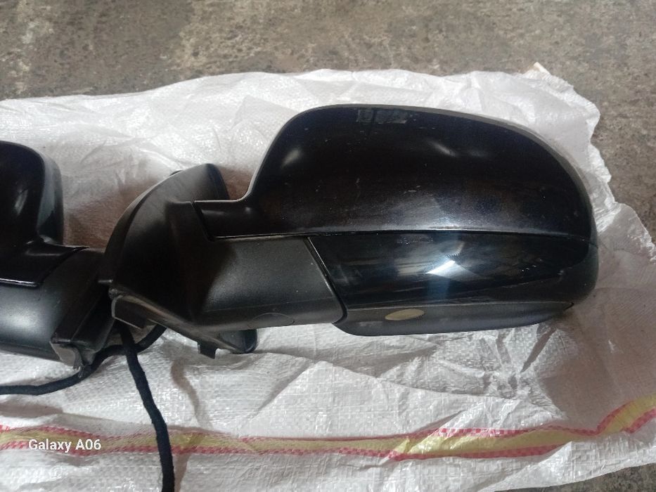 Vând oglinda stanga/dreapta pentru vw touareg 7L nonfacelift 2003-2007