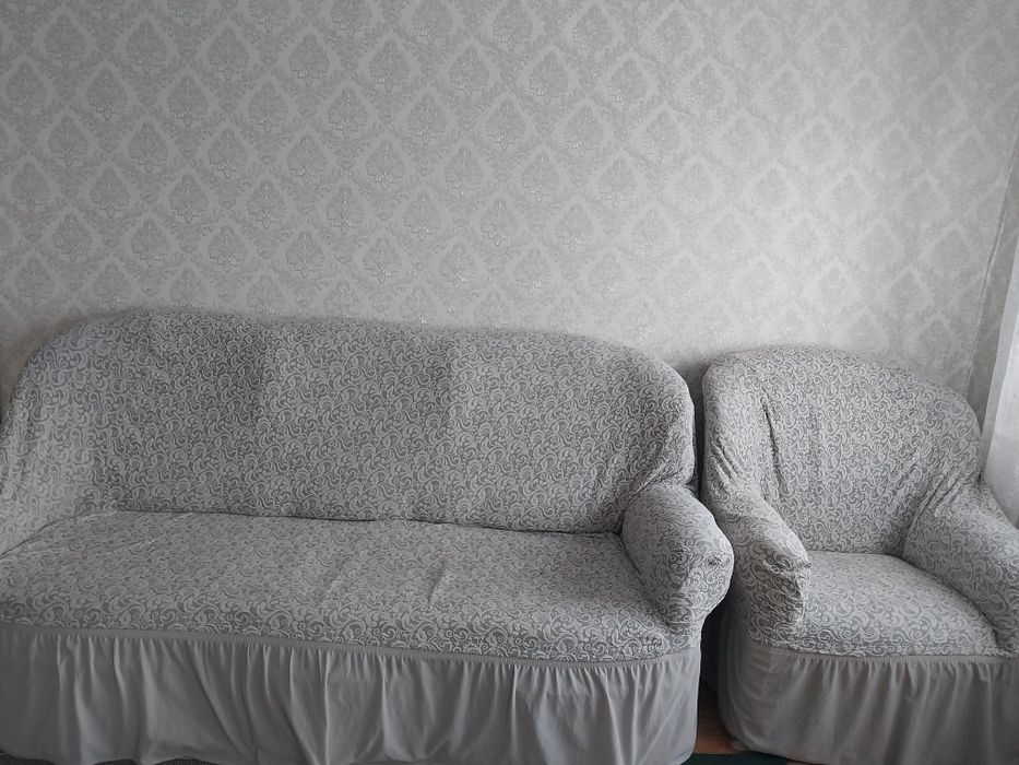 Продам диван и два кресла