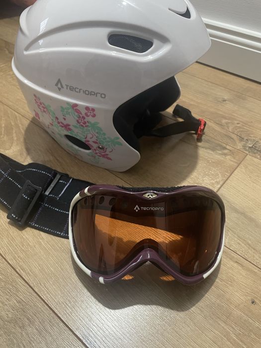 Casca  si ochelari fete