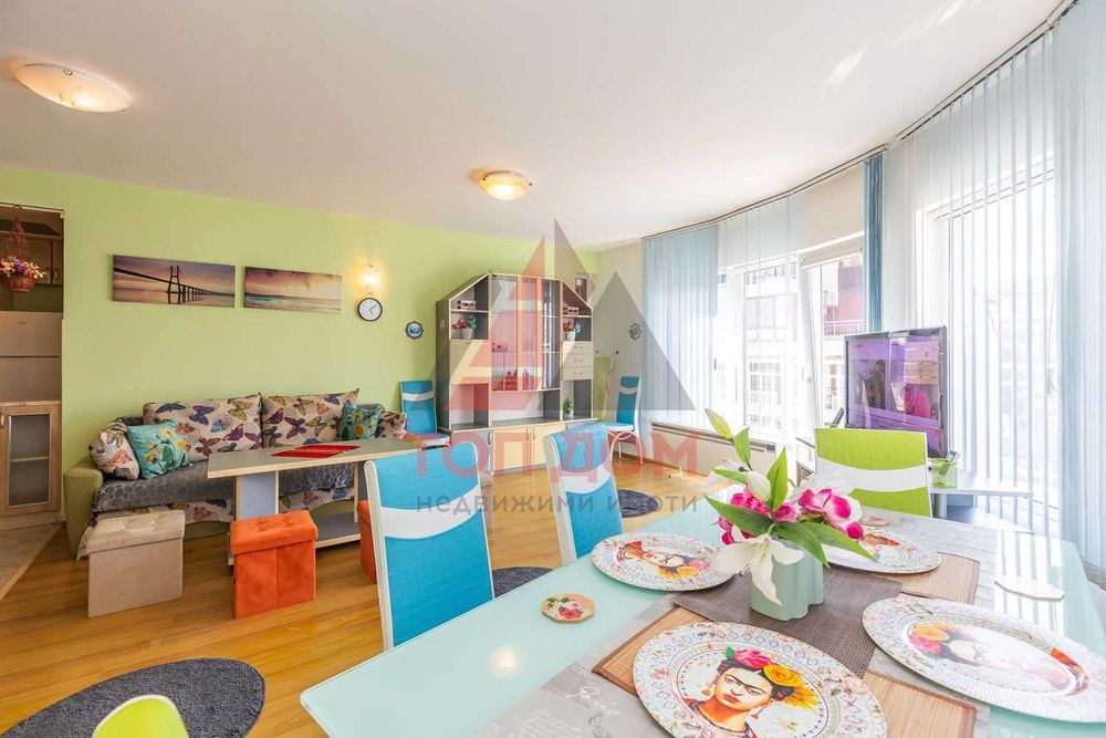 Продава се Четиристаен апартамент в Варна, Център - 150 кв.м за 3333 €/кв.м - Снимка #3