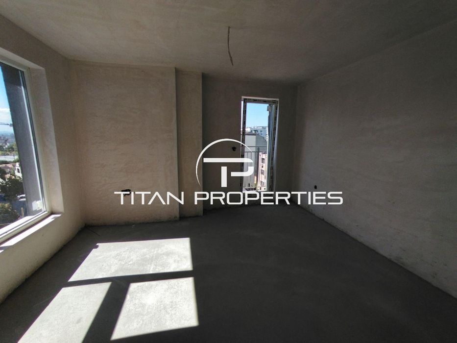 Продава се Тристаен апартамент в Варна, Колхозен пазар - 110 кв.м за 1819 €/кв.м - Снимка #3