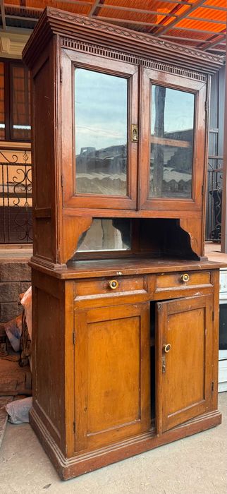 Антикварный буфет-витрина, модерн 1900-е, оригинальное стекло