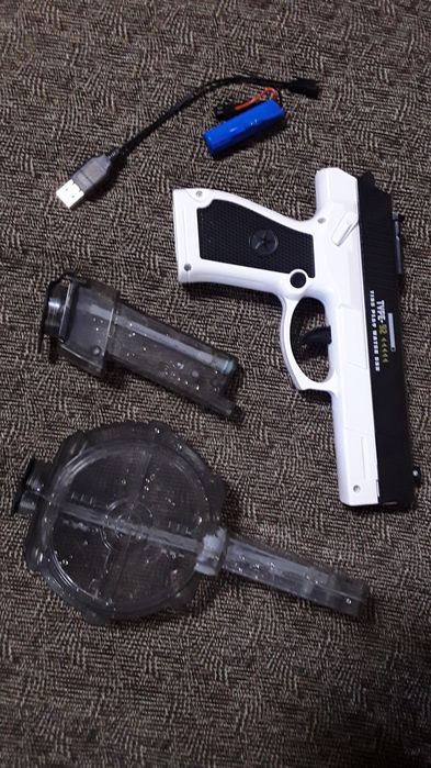 OFERTĂ NOU Pistol electric apa jucărie (Rezervor mare și mic)