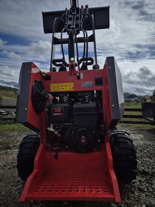 Incarcator frontal / escavator frontal/Betoniera Briggs&Stratton