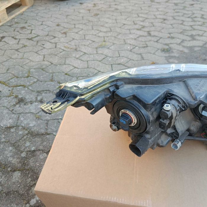 Oригинални фарове Nissan Qashqai J 11 2017-