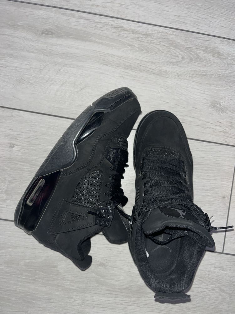 Jordan 4 black cat