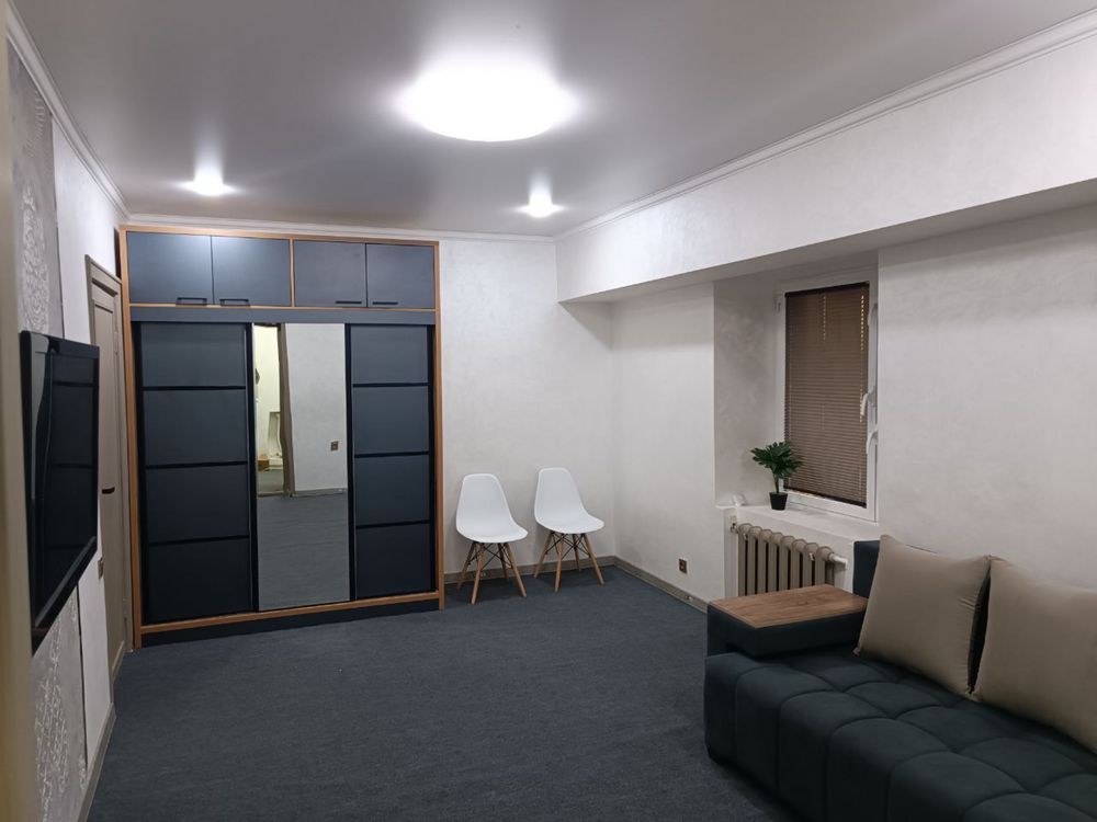 1-комнатная квартира с мебелью на Ц-5.