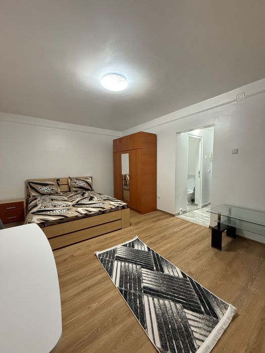 Închiriez ap 1 cameră parter obor