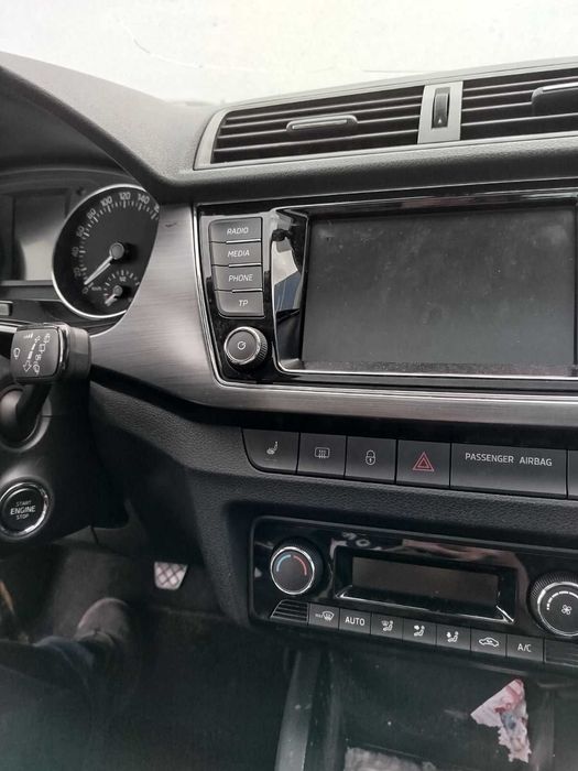 Врата оборудвана,броня,седалки,табло Шкода Фабия 3,skoda Fabia 3