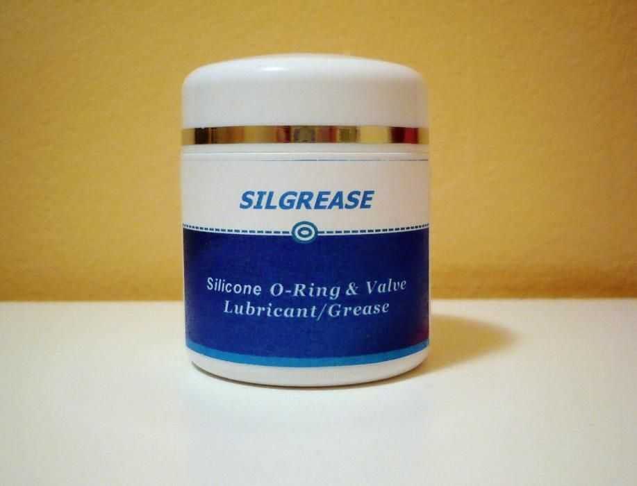 Силиконова грес - универсална