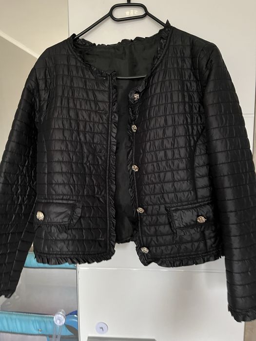 Черно пролетно яке размер С/М
