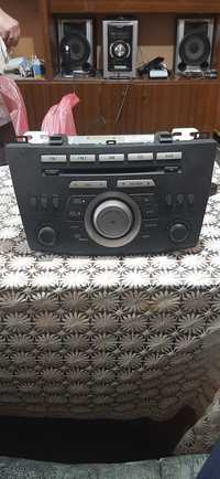 Радио и CD оригинално от Mazda 3 2010 година