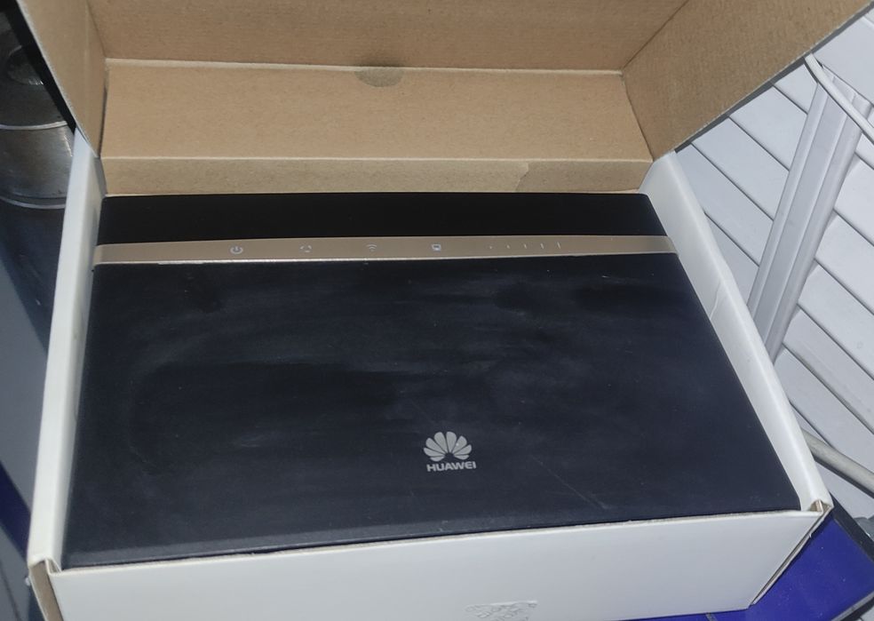 Продам модем/роутер Huawei B525s- 23a
