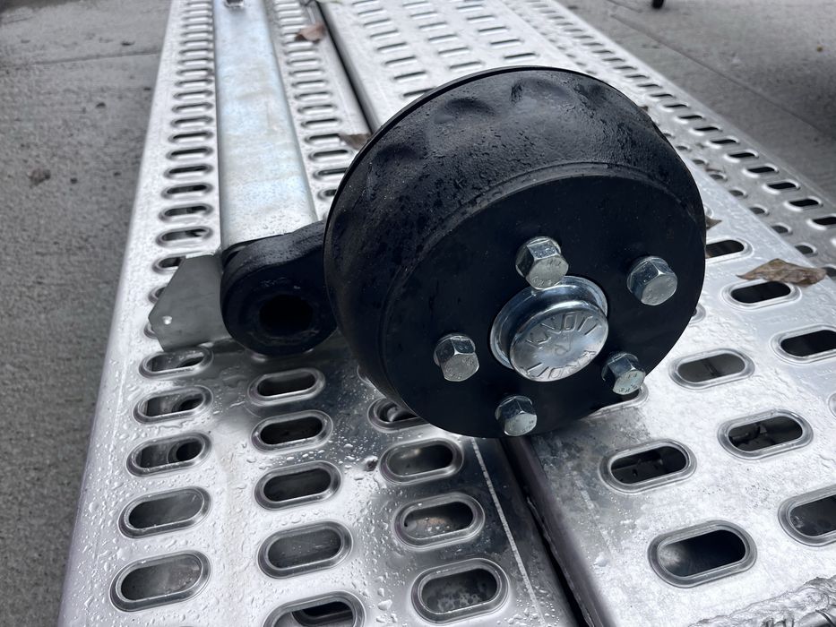 Мост за платформи 1350 кг  1400mm КНОТТ