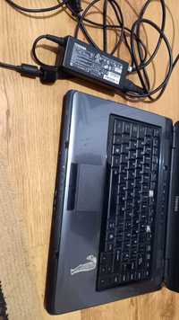 Laptop toshiba  in stare buna, incarcator original