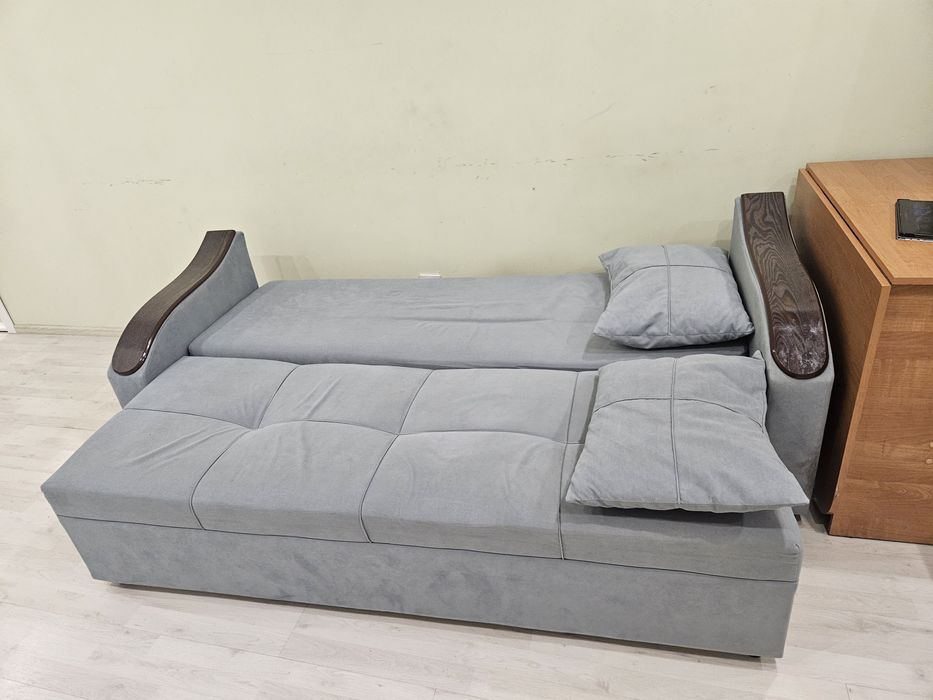 Диван раздвижной. Отличное качество.