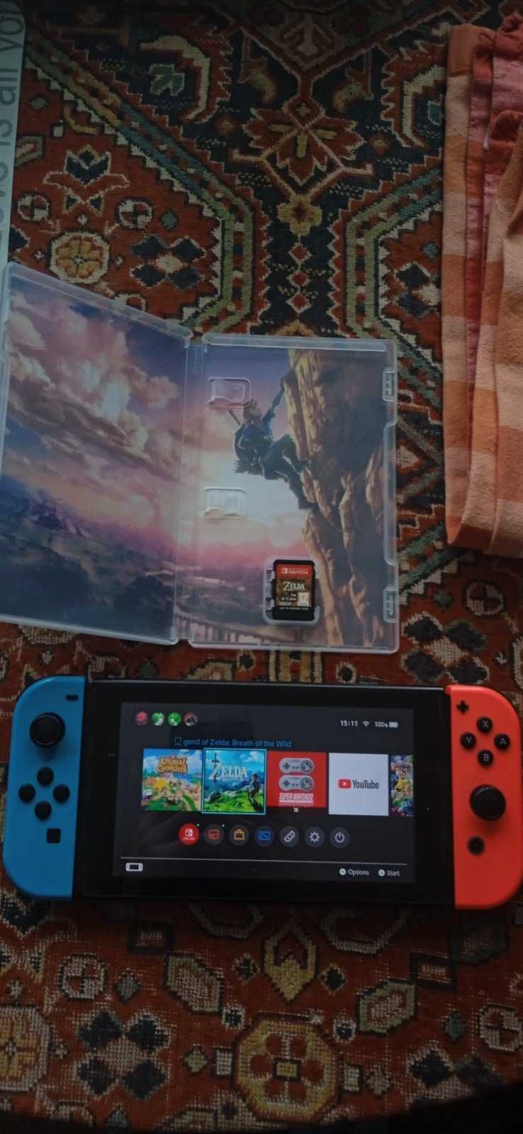 Nintendo Switch + The legend of Zelda: Breath of the wild