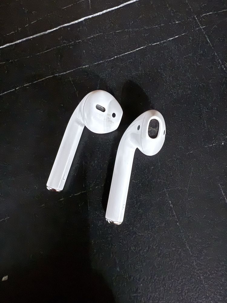 Слушалки Apple airpods 2 оригинал!
