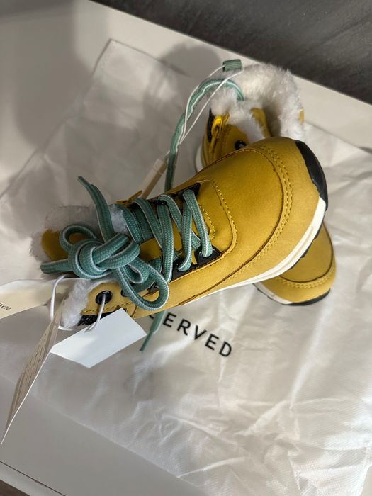 Reserved Бебешки детски зимни затворени обувки боти 22/23