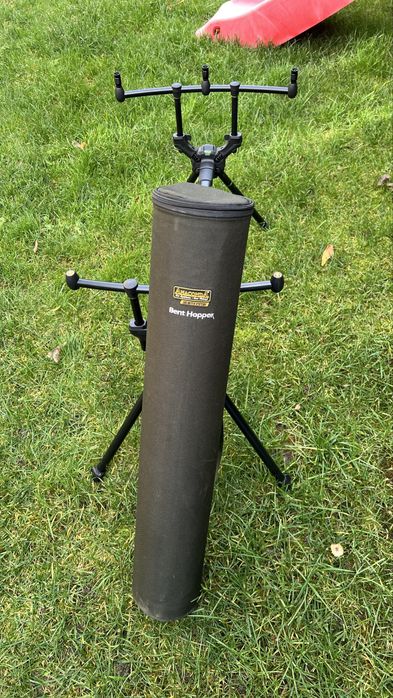 Vand rod pod Anaconda Bent Hopper