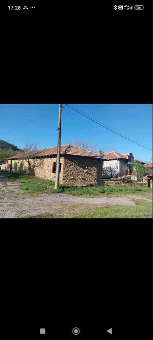 Продавам къща с.Янтра
