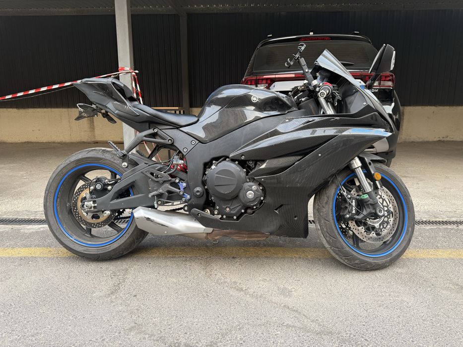Мотоцикл Yamaha R6 800куб