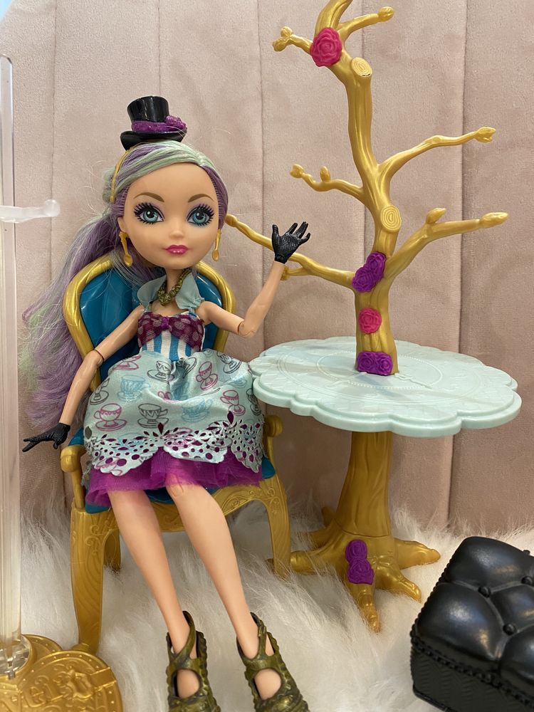 Продам набор Ever After high в отличном состоянии как новый!