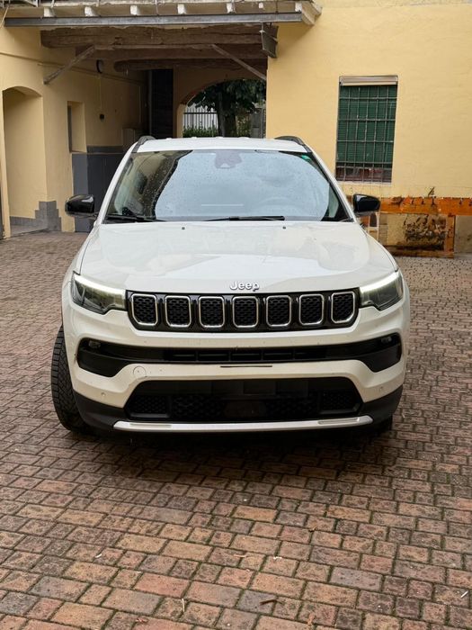 Vând Jeep Compas hybrid
