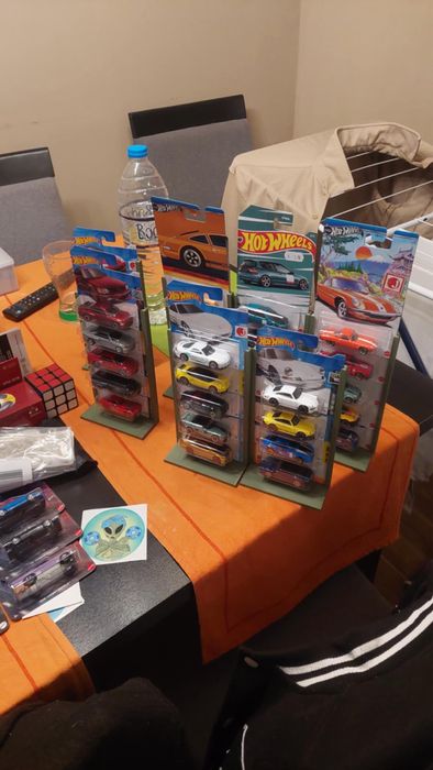 Стойка за колички HotWheels