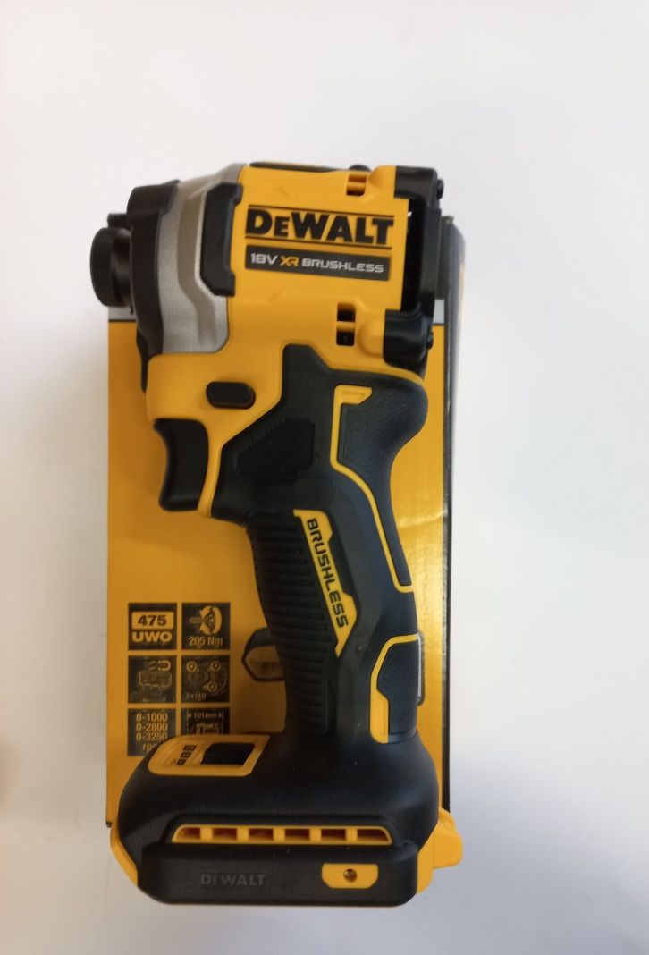 Акумулаторен Безчетков винтоверт DeWALT DCF850/18V, 205Nm