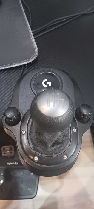 Волан Logitech G29 + скоростен лост