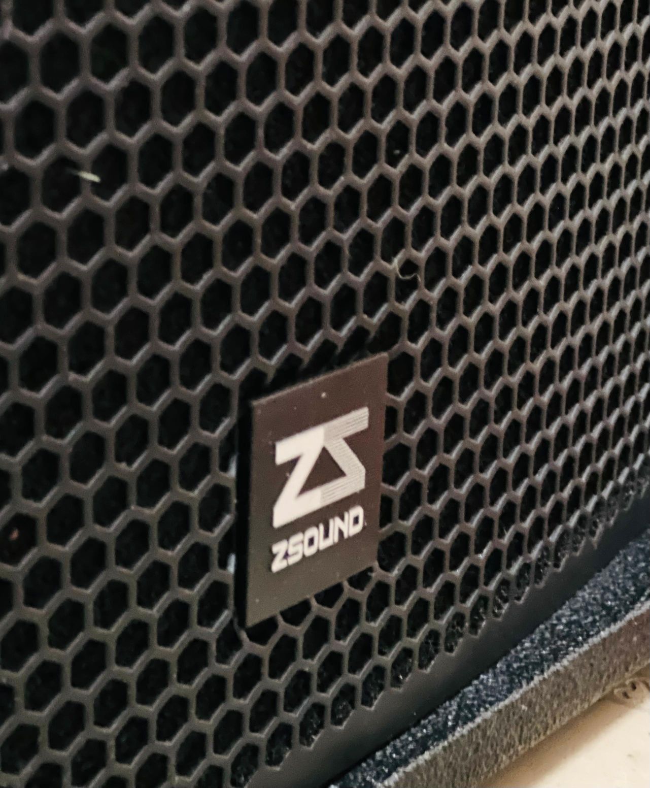Zsound - S18B сабвуфер
Zsound - S18B сабвуфер 
1000w 2шт
Усилитель 
Zs