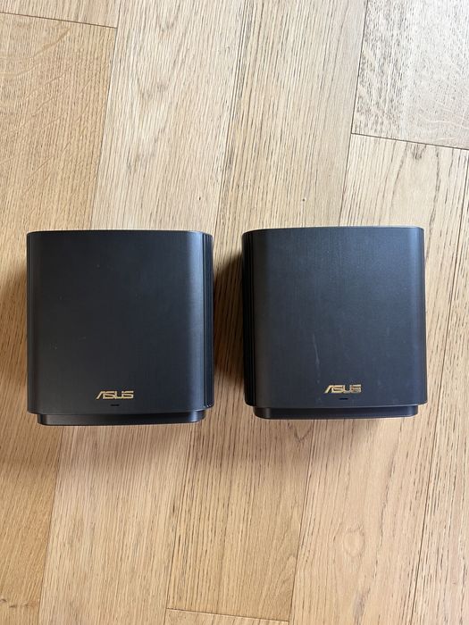 Продавам ASUS ZenWiFi AX (XT8) BLACK 2 Pack - AX6600 Wi-Fi 6