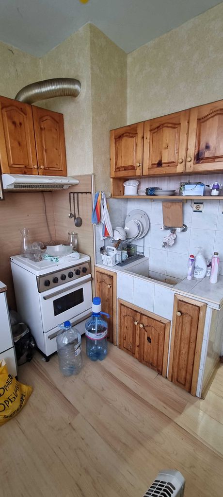 Продава се Едностаен апартамент в Разград, Център - 42 кв.м за 1700 €/кв.м - Снимка #1