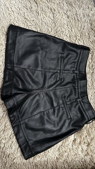 Кожен къс панталон на Alessa - Ask about me