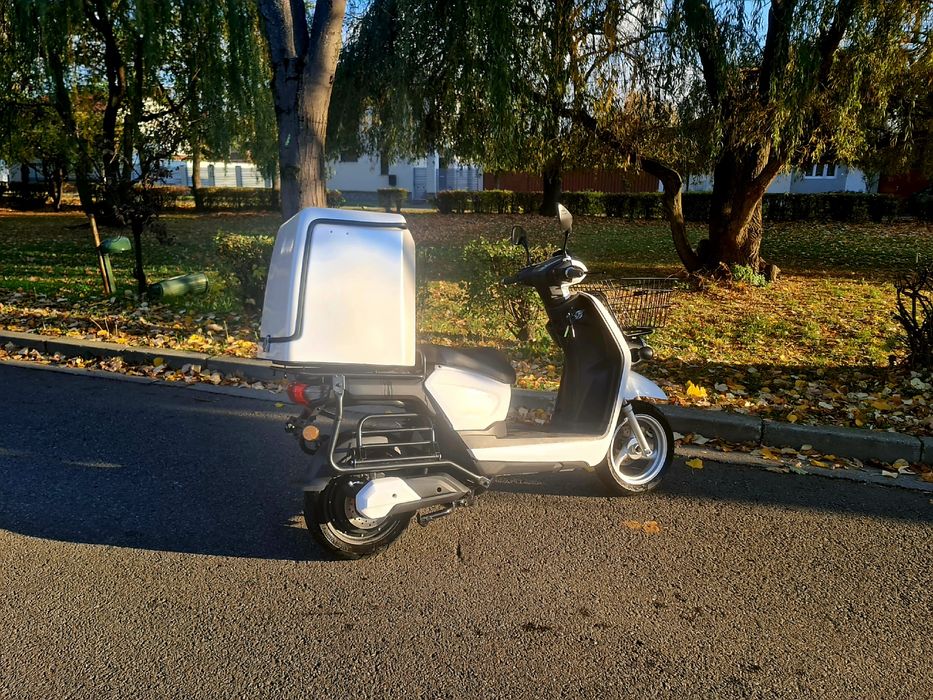 Vand/Schimb/Rate Scuter electric pentru livratori/cargo