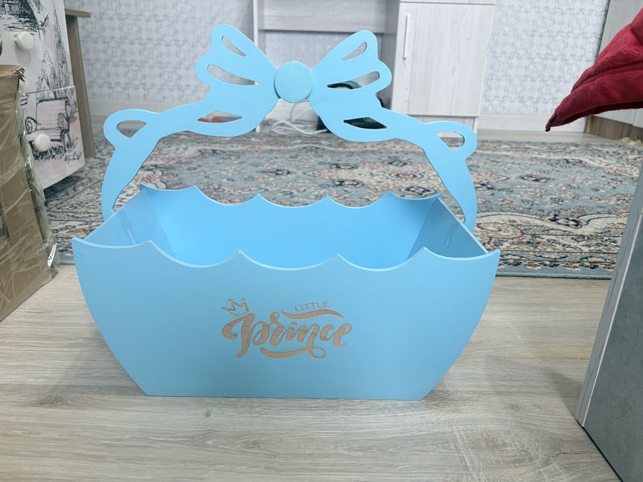 Корзина ұл балаға