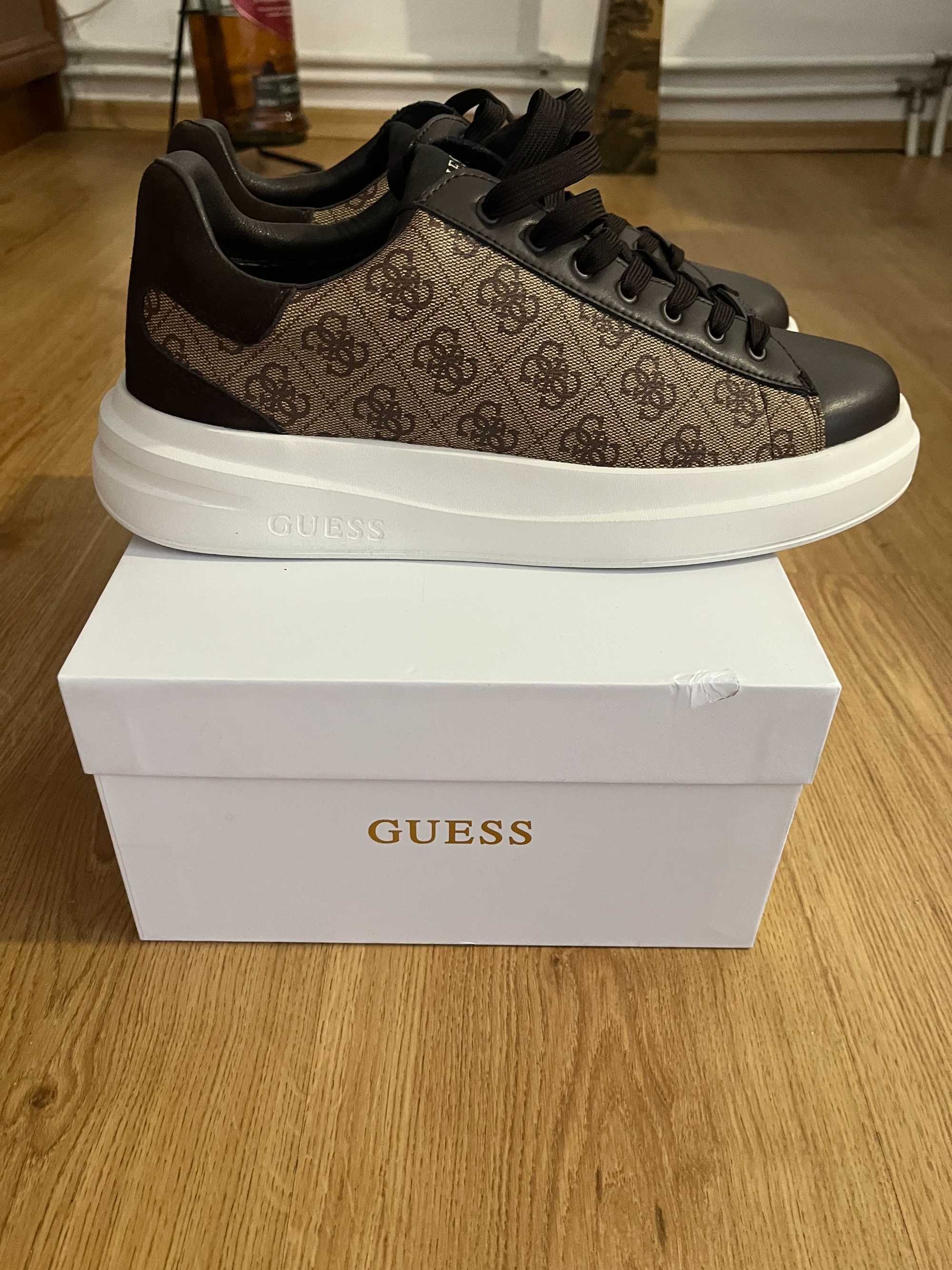Мъжки сникърси GUESS